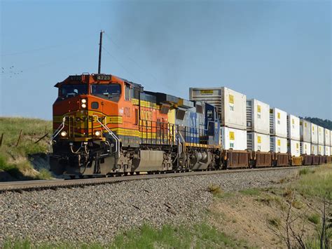 BNSF "Microsoft Train Simulator" GE DASH 9-44CW 4723 in Greenland, CO ...