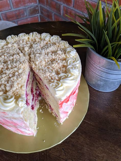 Raspberry Ripple Cake – The Caravan Cafe