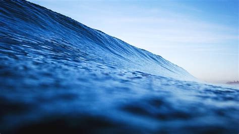 Rogue Wave Makes Terrifying History As Largest On Record | GIANT ...