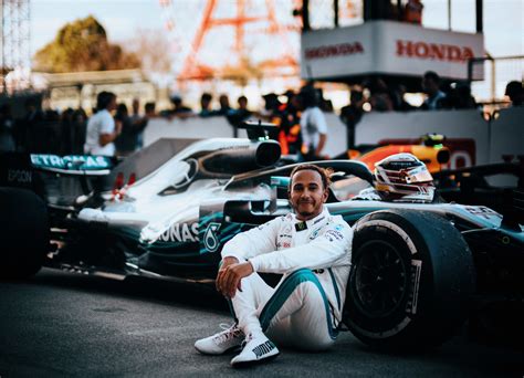 Mercedes-AMG's Lewis Hamilton wins eventful 2018 Formula 1 Japanese ...