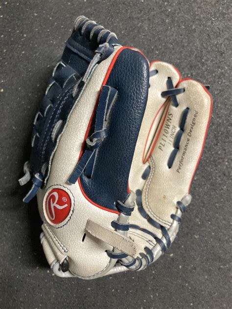 Baseball Glove Size Chart by Age (Plus 5 other things to consider!)