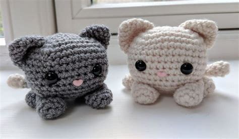 Amigurumi Kitten Ideas and Free Crochet Cat Patterns | Crochet cat ...