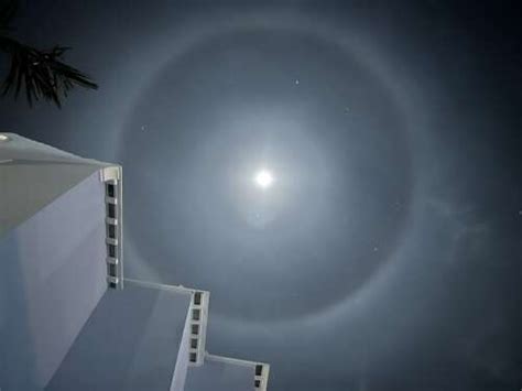 Spectacular lunar halo caught on camera - The Royal Gazette | Bermuda ...