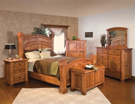 Five reasons why solid wood makes the best bedroom sets.