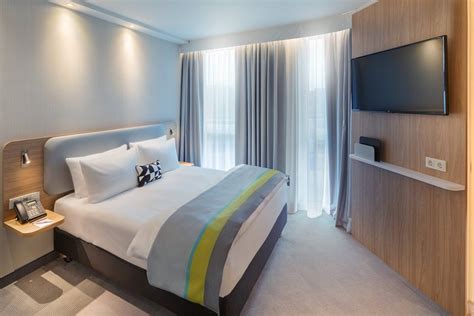 HOLIDAY INN EXPRESS ERLANGEN, AN IHG HOTEL $78 ($̶8̶8̶) - Updated 2023 ...