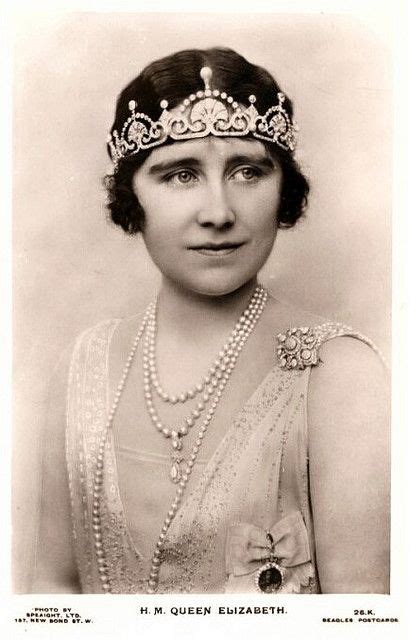 Königin Elizabeth von England Queen Mum | Queen mum, Royal tiaras ...