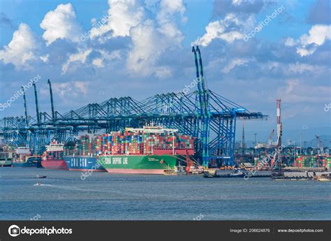 Port Klang Malaysia April 2017 Large Container Gantry Cranes Ships ...