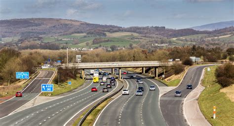 M6 Motorway © Peter McDermott cc-by-sa/2.0 :: Geograph Britain and Ireland