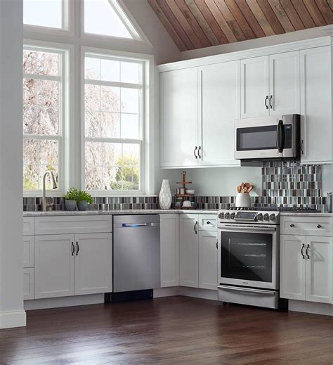 Best Gas Ranges in 2021: Buyer’s Guide and Reviews | Kitchen sale ...