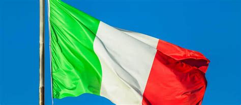 Flag of Italy - Colours, Meaning, History