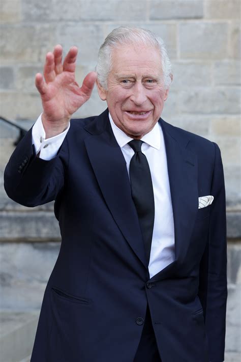 Fans think King Charles dissed Harry, Meghan with coronation