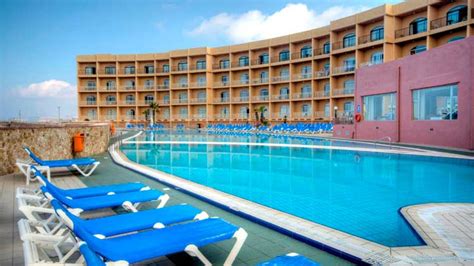 Paradise Bay Hotel Malta | Holidays to Malta | Broadway Travel