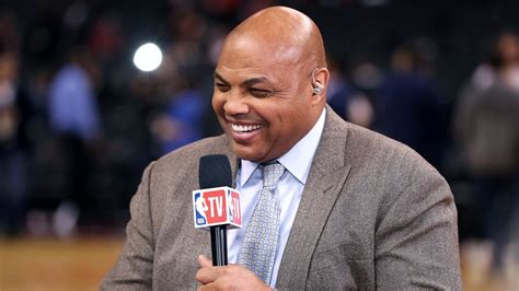 Charles Barkley donates $1,000 to each employee at his high school ...