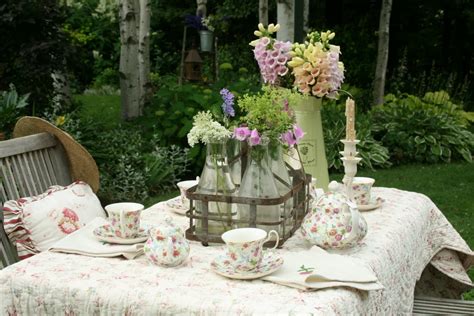 Aiken House & Gardens: Afternoon Tea in the Garden