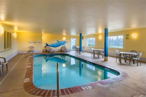 Bend Hotel near Deschutes River Oregon| Bend OR Motel near Skiing ...