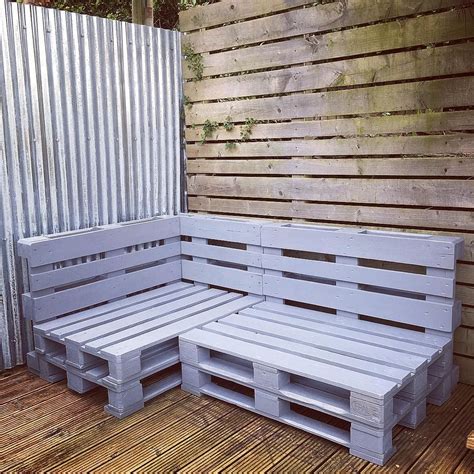 16+ Decorative Pallet Corner Sofa Garden | Inspiratif Design