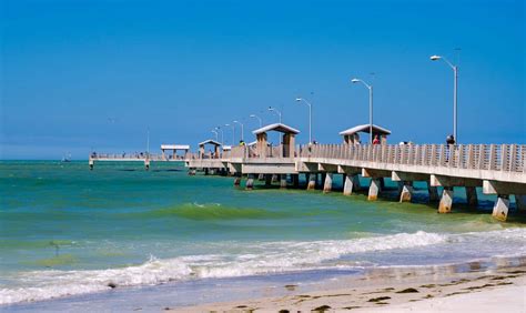 12 Best Beaches in St. Petersburg, FL (2024) Top Beach Spots!