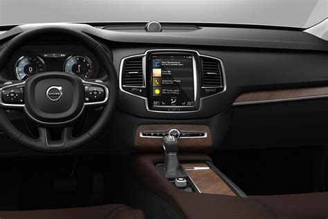 Volvo XC90 Images - Check Interior & Exterior Photos | OtO