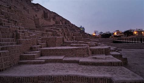 Huaca Pucllana - Rainforest Cruises