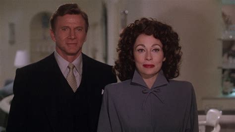 Mommie Dearest (1981) - AZ Movies