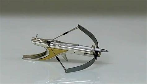 Awesomely Made Mini Crossbow Might Hurt You Bad