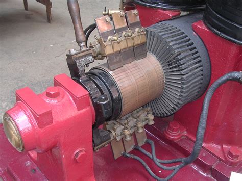 Generator with open commutator | Open commutator of the J H … | Flickr