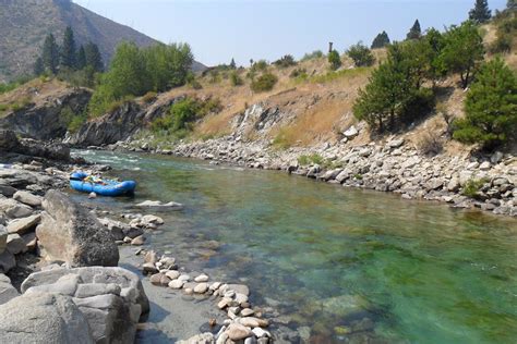 Kirkham Hot Springs – Lowman, Idaho | Cliff Jumping, Swimming and Soaking