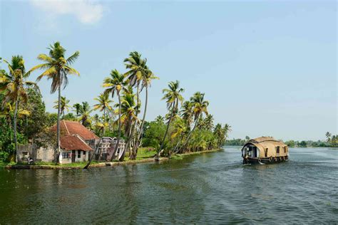 The Kerala Backwaters and How to Best Visit Them