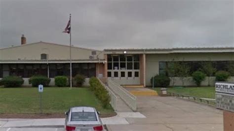 Two Texas teens accused of threatening middle school | Fort Worth Star ...