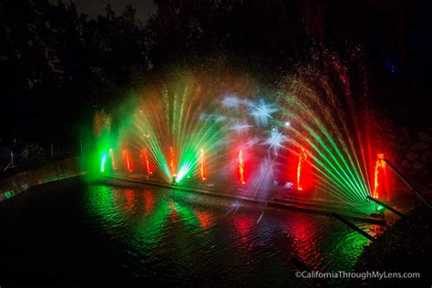 LA Zoo Lights: Christmas Lights at the Los Angeles Zoo - California ...