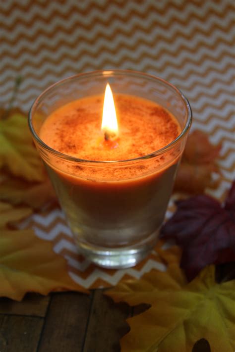 Southern Mom Loves: Make Your Own DIY Pumpkin Spice Candles This Fall!