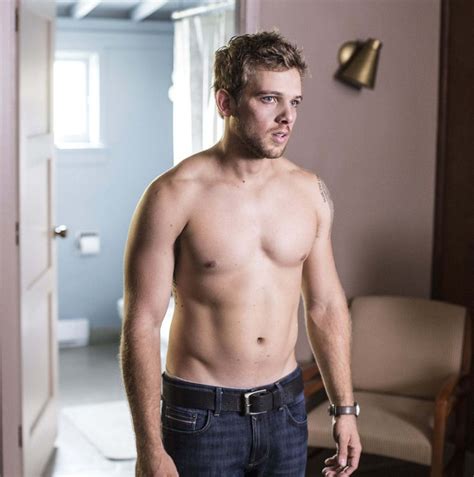 Max Thieriot (With images) | Max thieriot, Bates motel, Dylan massett