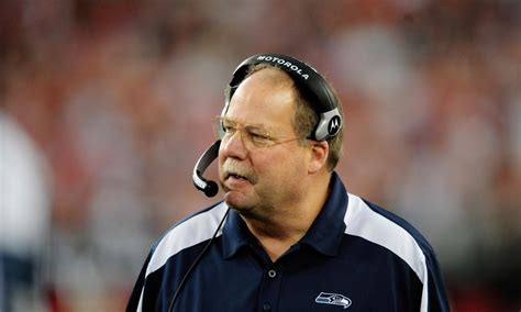 Mike Holmgren says Seahawks should hire an offensive…