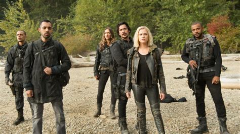 'The 100' Cast & Creator React to Series Ending With Season 7 (PHOTOS)