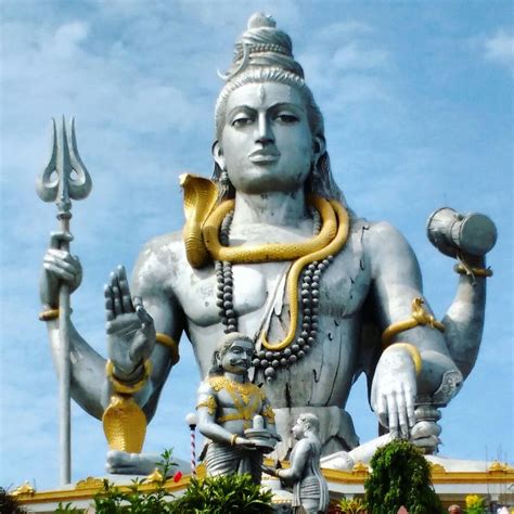 Murdeshawr, shiva temple, with the 2nd largest shiva statue, located in ...