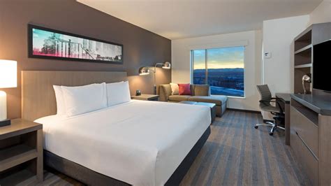 Downtown Denver Hotel Deals & Parking Package