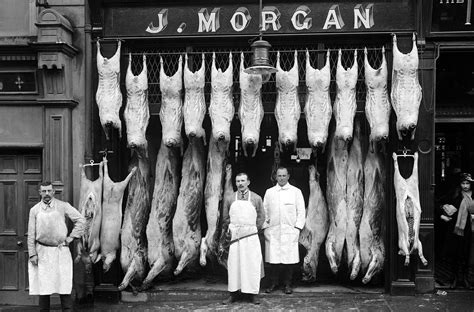 Butcher Shops Of The Past: Vintage Photos Show How Butcher Shop Fronts ...