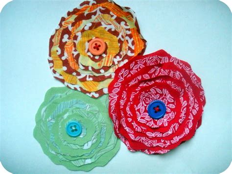 Crafty Critique: Scrap Fabric Flowers