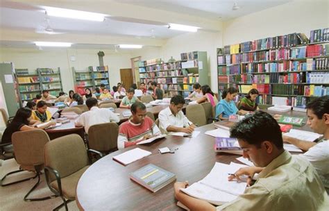 Delhi University | Delhi University Approved An Increase Of Students To ...