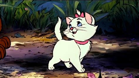 These are the very best Disney cats, paws down - HelloGigglesHelloGiggles