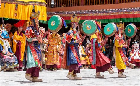 Ladakh Culture | Arts, Culture & Life Style of Ladakhi People