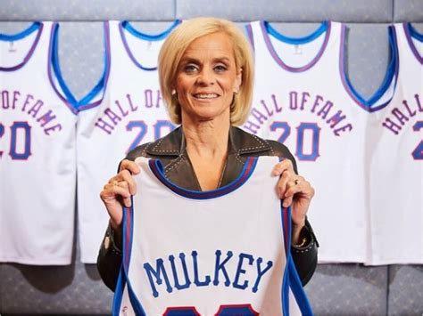 Kim Mulkey Bio, Age, Height, Parents, Husband, Net Worth