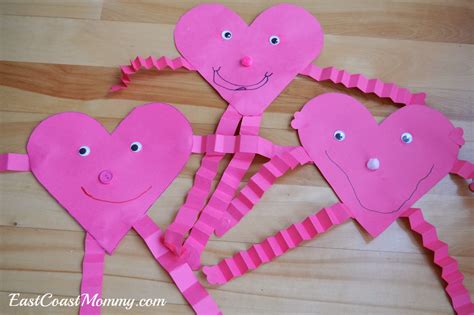 East Coast Mommy: Preschool Craft {Heart Person}