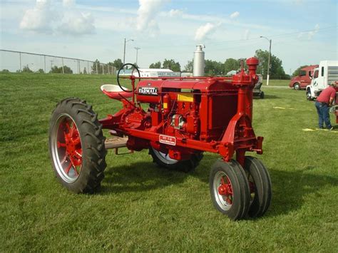 1937 Farmall F-20 | Farmall tractors, Farmall, Antique tractors