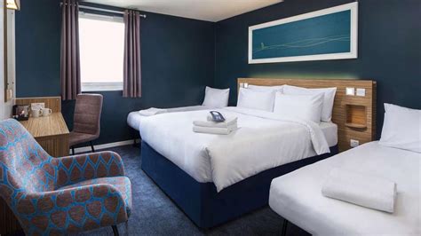 Travelodge Maidenhead Central, Maidenhead | HotelsCombined