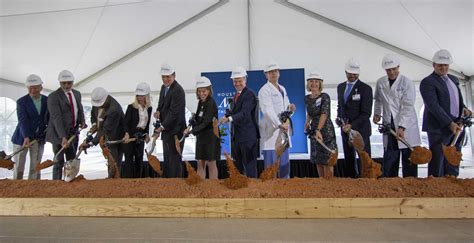 Houston Methodist The Woodlands breaks ground on $250 million expansion