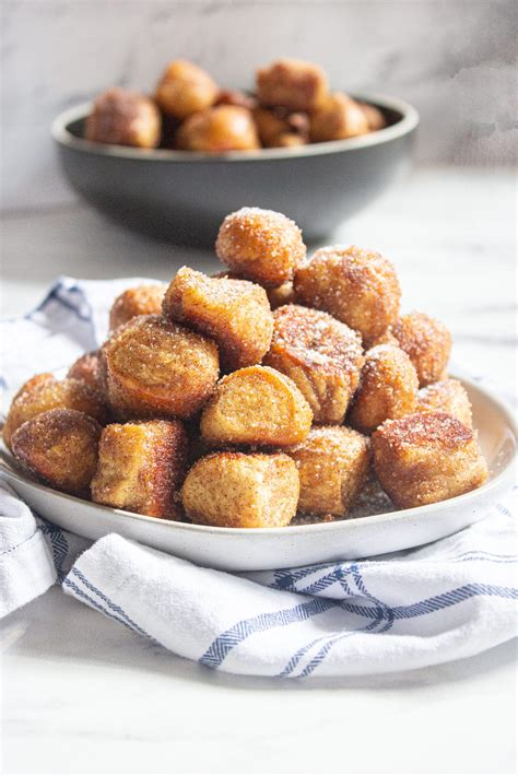 Cinnamon Sugar Pretzel Bites (Auntie Anne's Copycat) - Coco and Ash