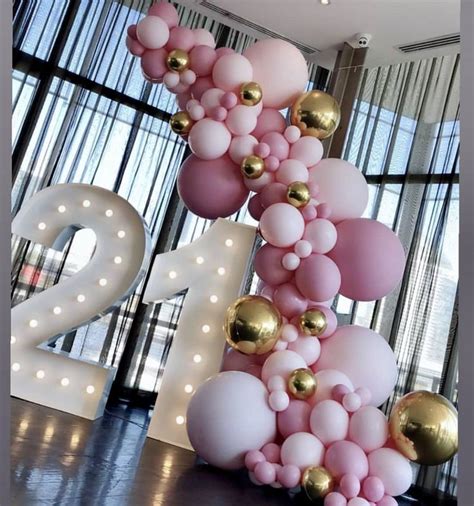 Cheers to 21 years 🥂 @boutiqueballoons.melbourne . . #balloonstylist # ...