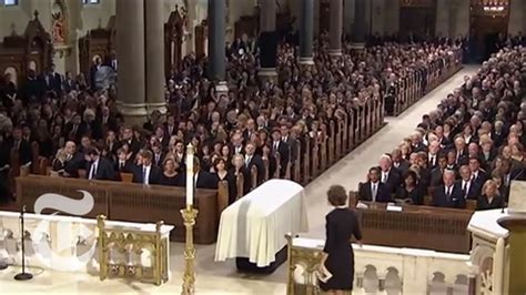 Politics: Senator Kennedy's Funeral Service | The New York Times - YouTube