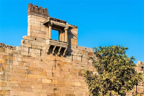 Premium Photo | Walls of champaner fort a unesco world heritage site in ...